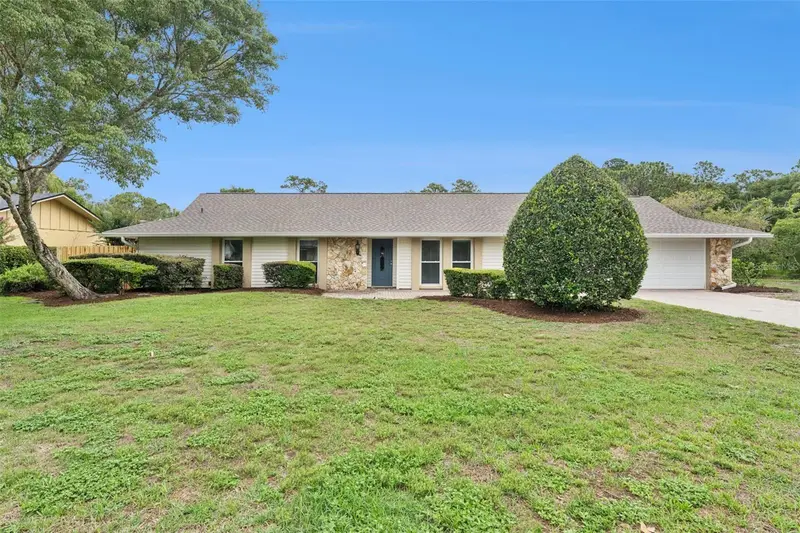 700 Blue Lake Dr, FL
