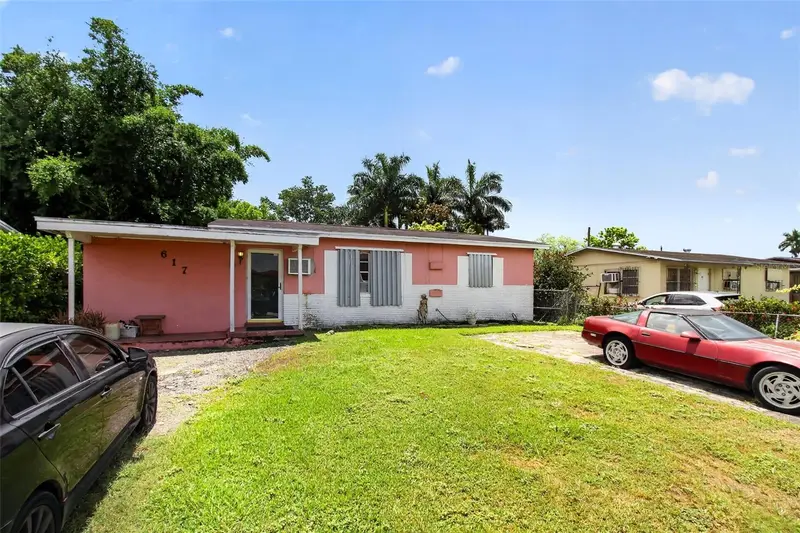 617 Sw 14th St, FL