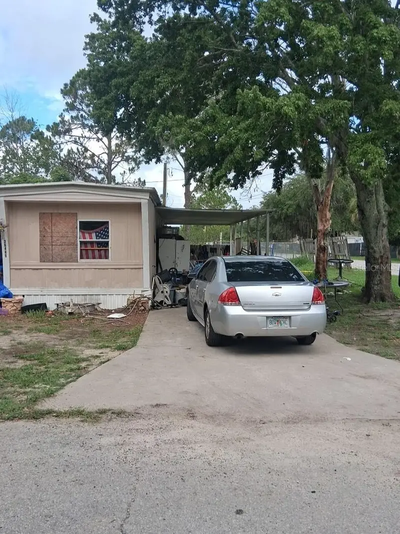 36449 West Dr, FL