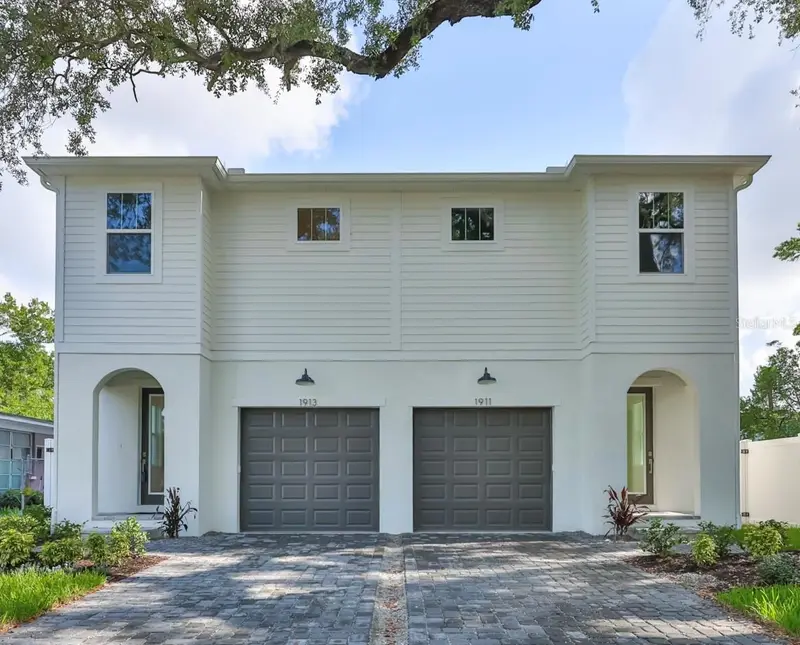 1913 W Beach St, FL
