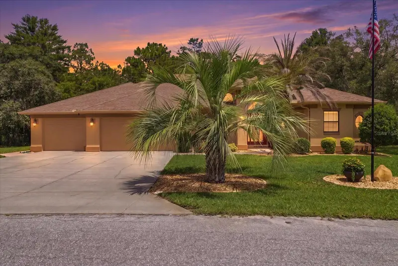 6 Heuchera Ct W, FL