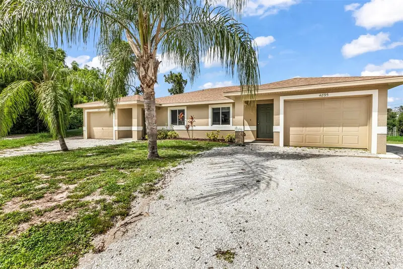 4893/4895 29th St Sw, FL