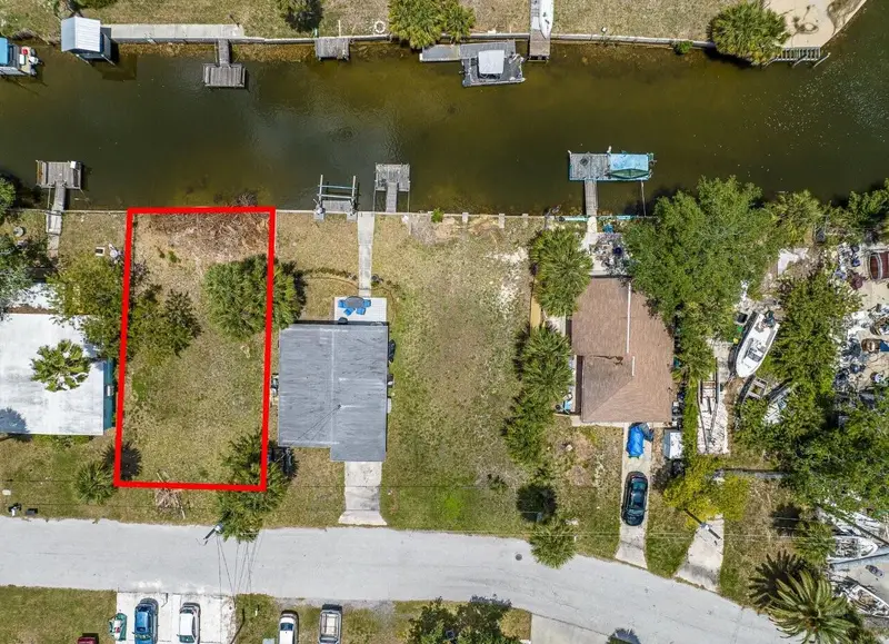 6837 Sanderling Ln, FL
