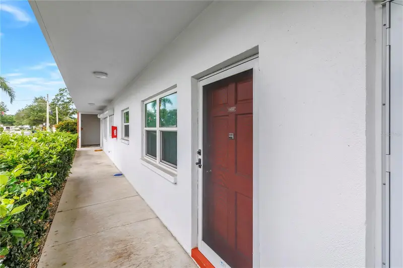 5729 13th Ave N #102d, FL