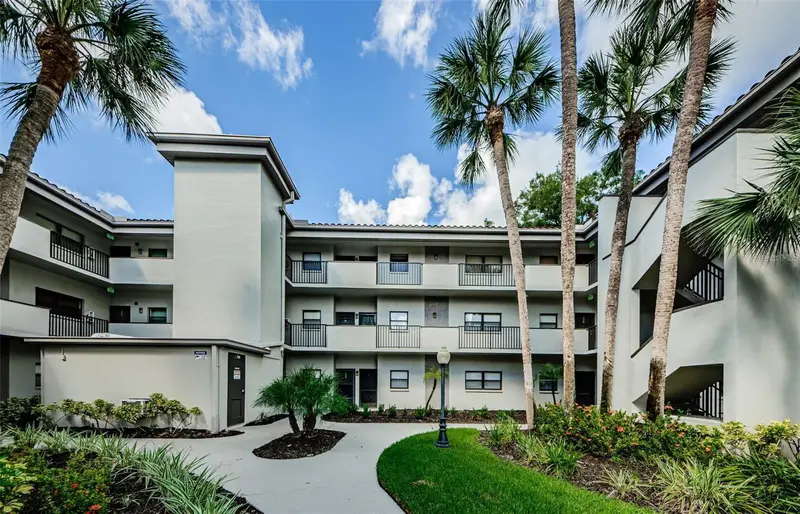 2650 Countryside Blvd #F110, FL
