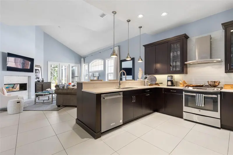 16 Marbella Ct, FL