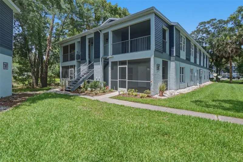 2402 Northlake Dr #2402, FL
