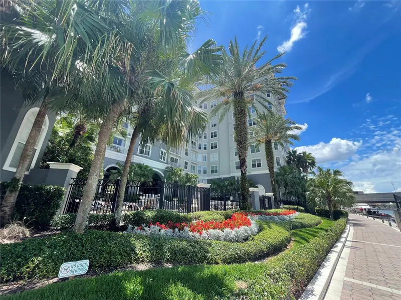 700 S Harbour Island Blvd #110, FL