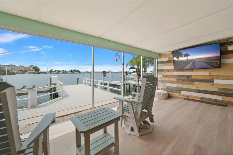 580 Boca Ciega Point Blvd S #1, FL