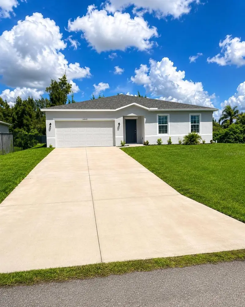 26484 View Dr, FL