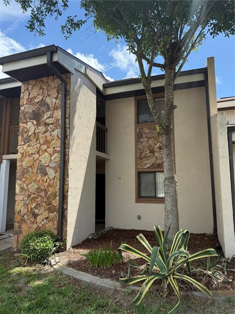 7015 Cognac Dr #6, FL