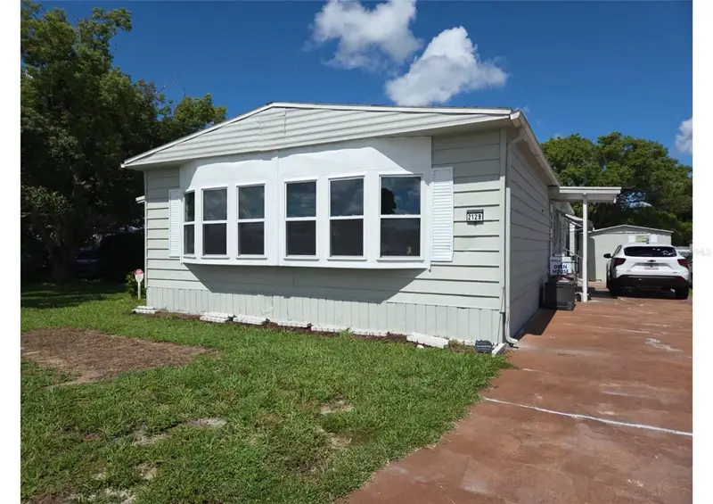 2129 Lois Blvd, FL