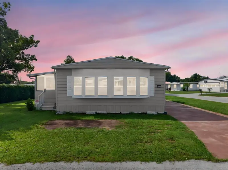 2129 Lois Blvd, FL
