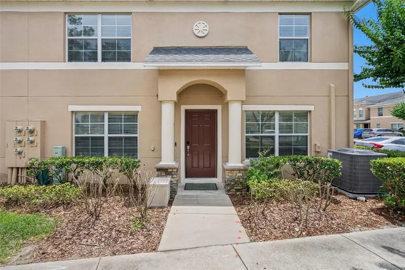 450 Carina Cir, FL