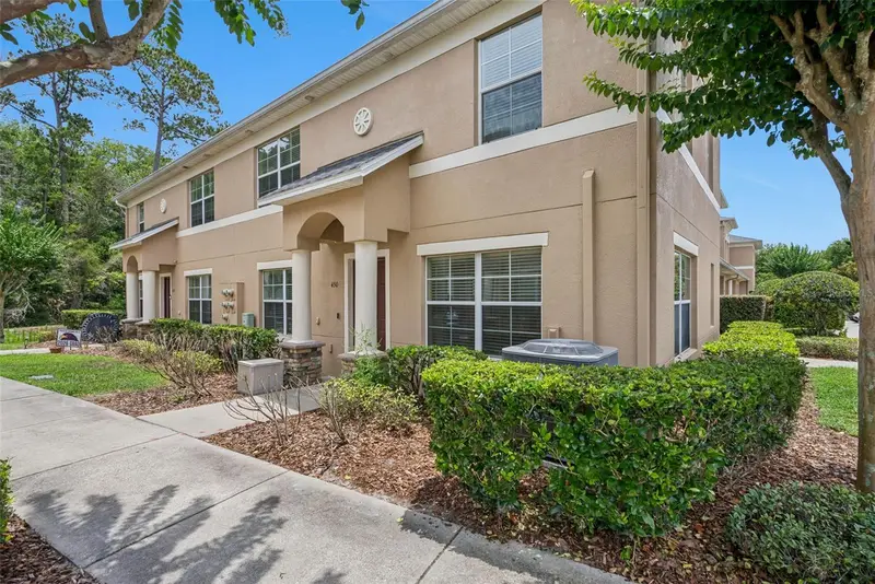 450 Carina Cir, FL