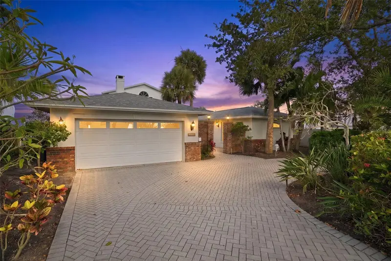 1832 Venetian Point Dr, FL