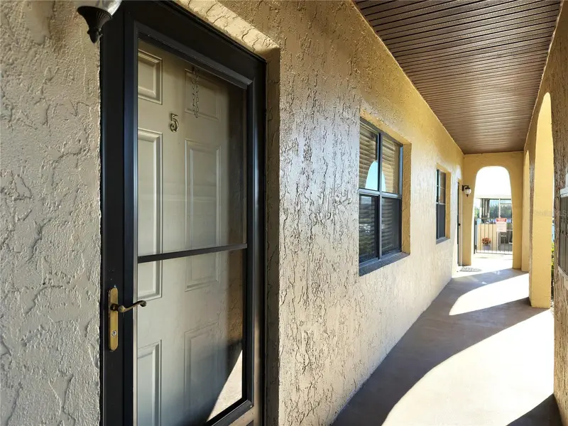 1217 Aqui Esta Dr #5, FL