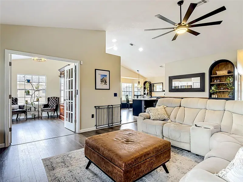 1393 Wood Lake Cir, FL