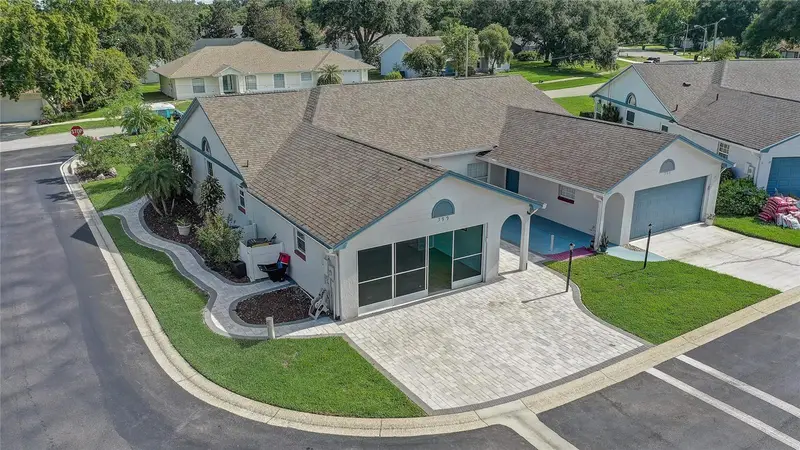 399 Division St, FL