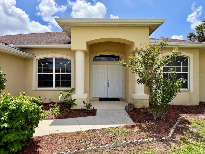 1204 S San Mateo Dr, FL