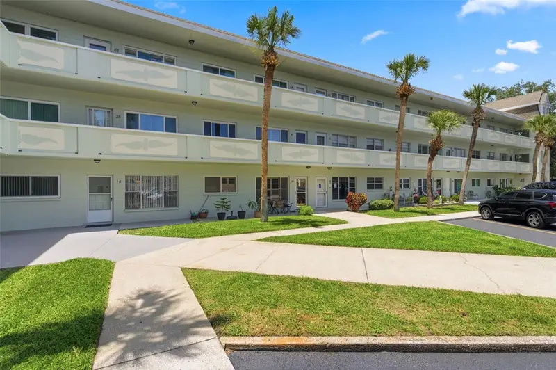 2386 Sumatran Way #14, FL