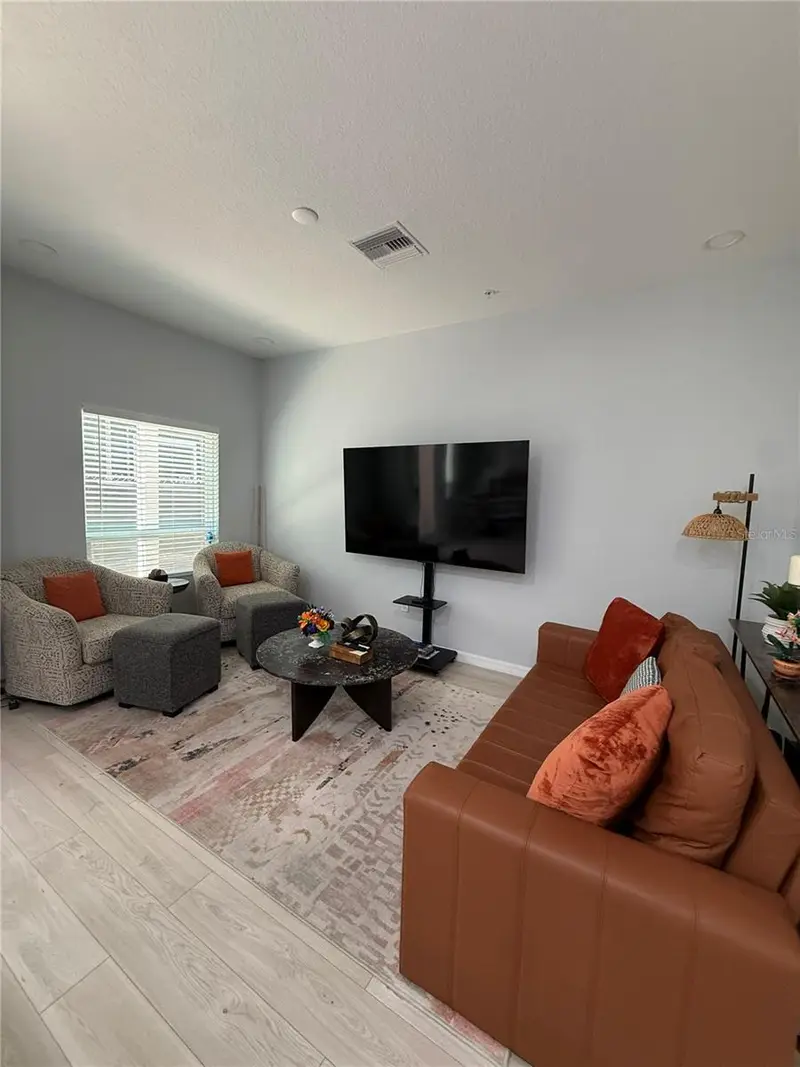 129 Oakman Way, FL