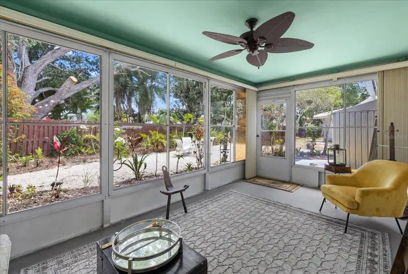 4305 Chinaberry Cir, FL