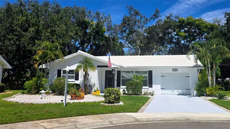 4305 Chinaberry Cir, FL