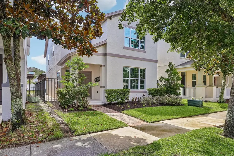 6412 Golden Dewdrop Trl, FL