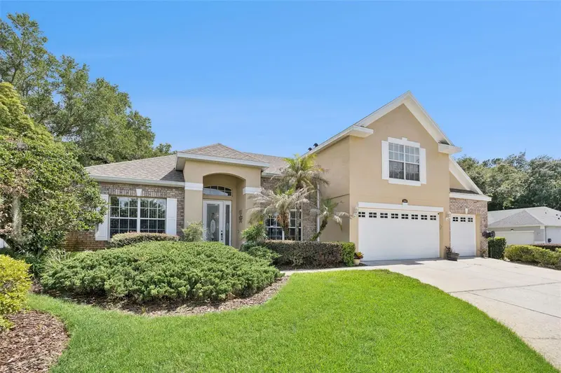 2500 Emerald Tree Ln, FL