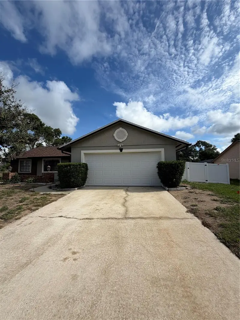 6933 Rembrandt Dr, FL