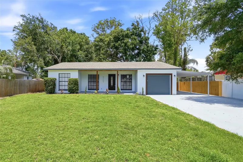 8709 Fountain Ave, FL