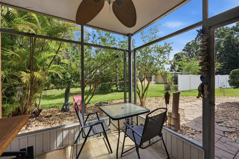 2223 Beneva Ter #2222, FL