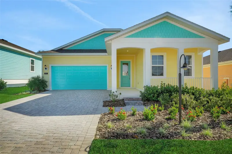 1025 Fiesta Key Cir, FL