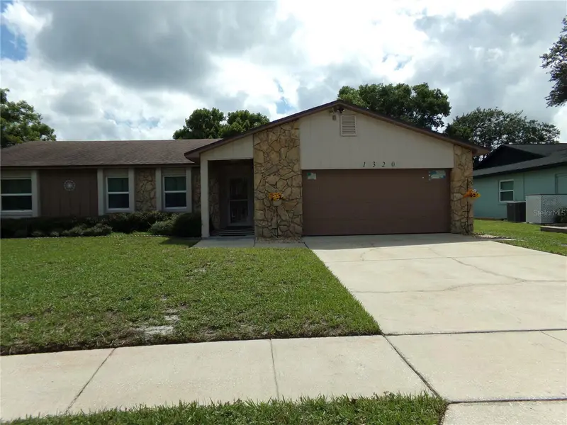 1320 Gladiolas Dr, FL