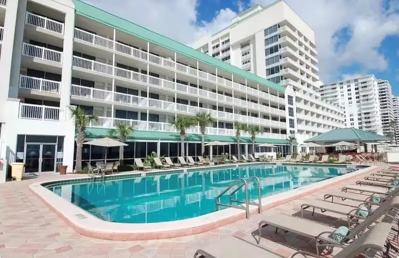 2700 N Atlantic Ave #515, FL