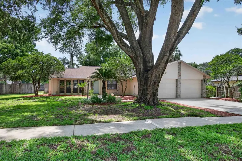 207 Pinecrest Rd, FL