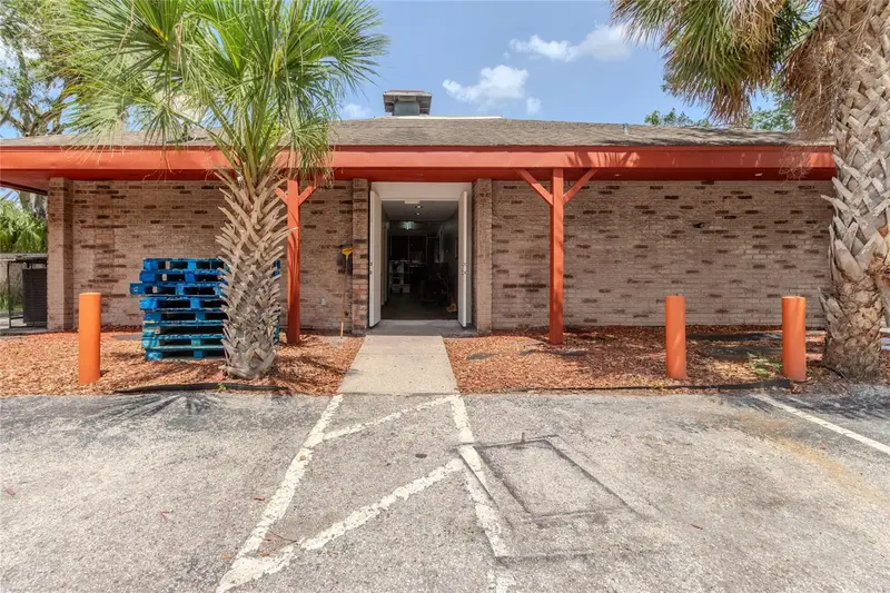1046 Martin L King Jr Ave, FL