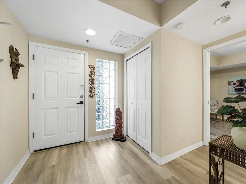 5300 S Atlantic Ave #3-302, FL