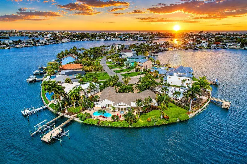 495 Harbor Dr S, FL