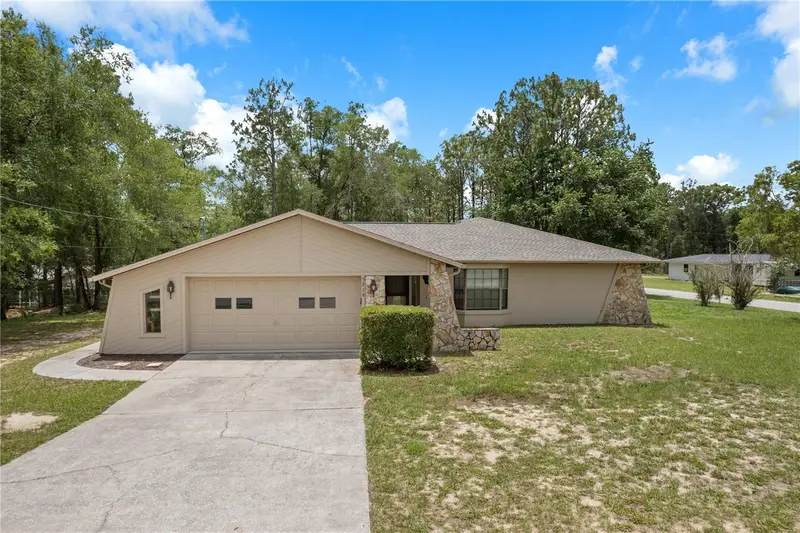5216 E Hopp Ln, FL