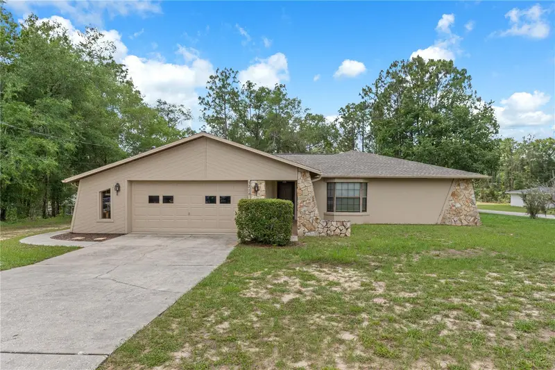 5216 E Hopp Ln, FL