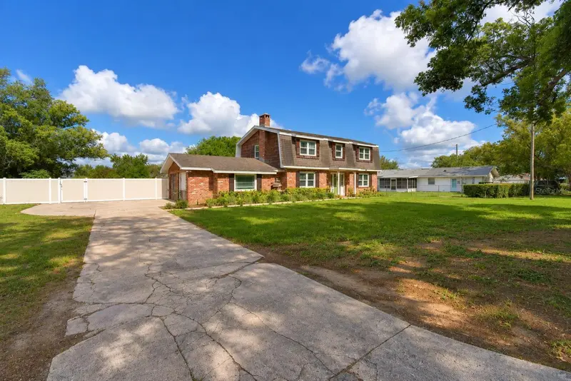 215 S Ilakee Ave, FL