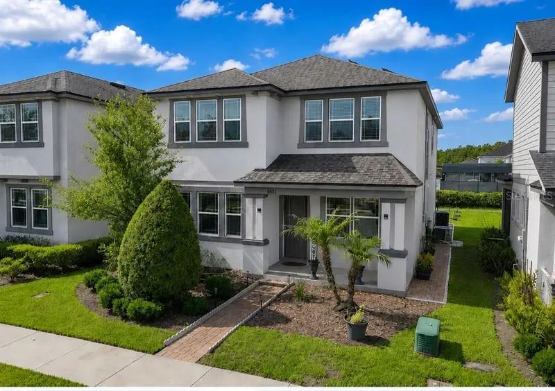 Randal Park listing
