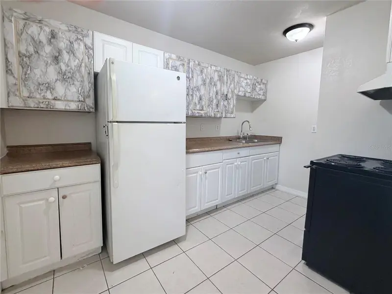 507 Twin Pines Ln #C, FL