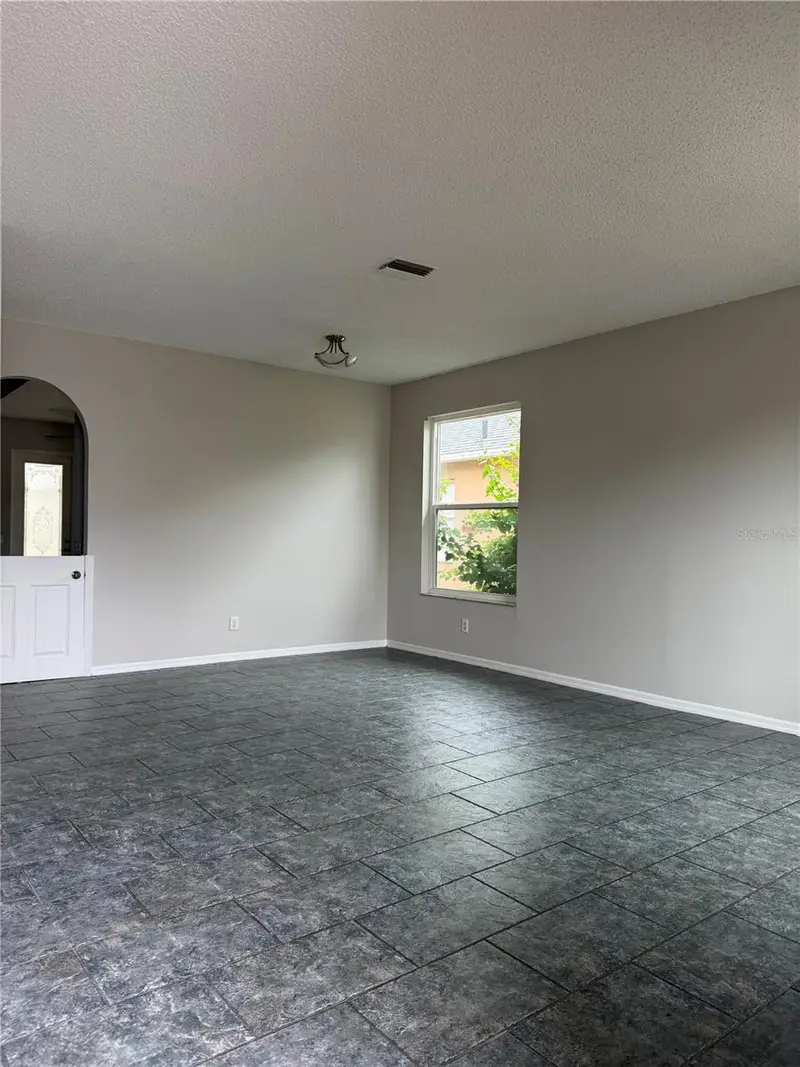 919 Grand Canyon Dr, FL