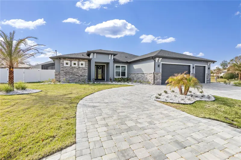 2 Farson Pl, FL