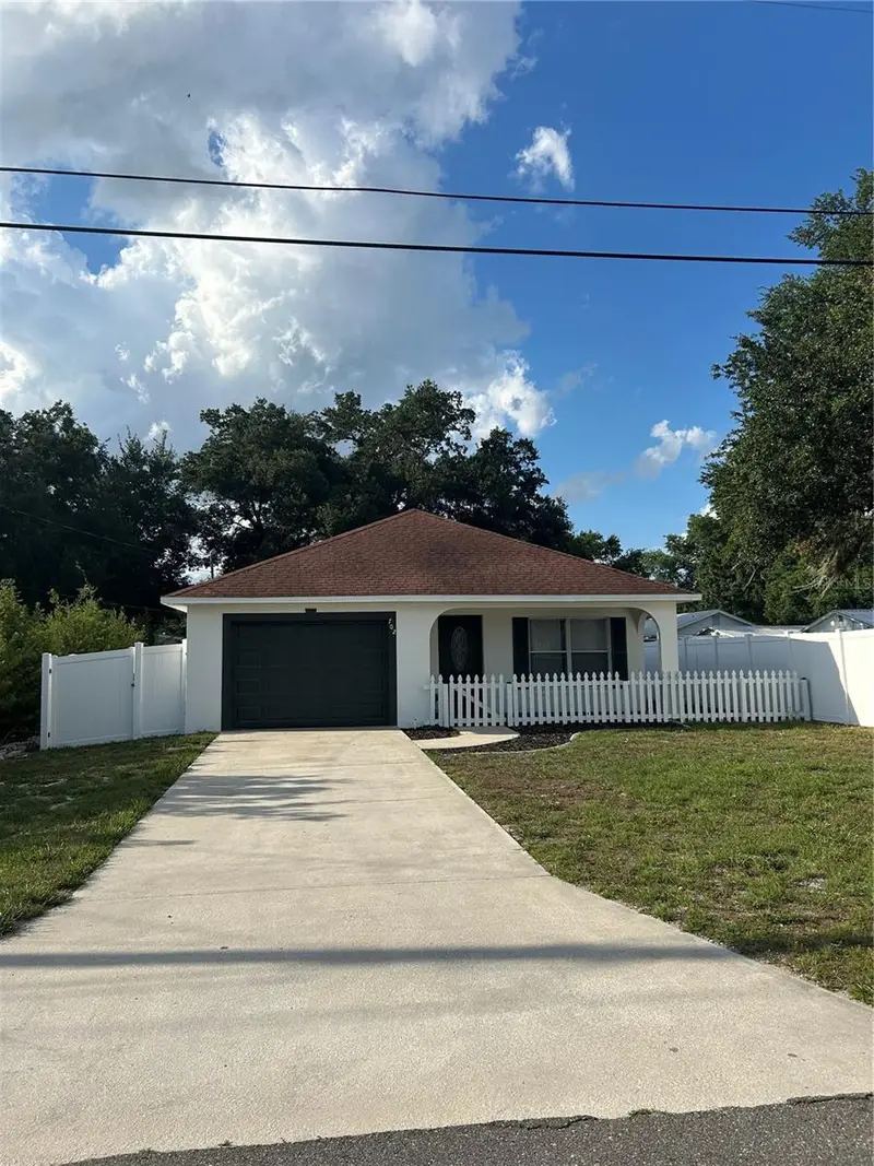702 Lemon Ave, FL