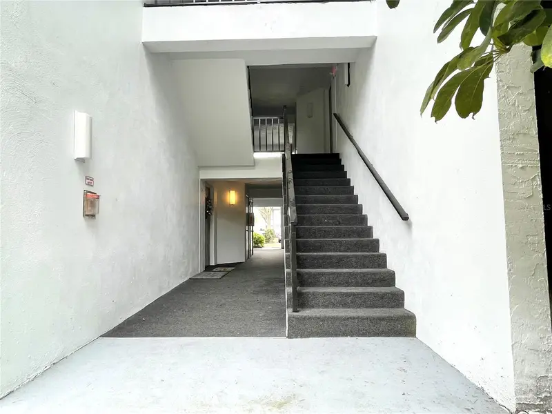 1182 Pine Ridge Cir W #C-2, FL