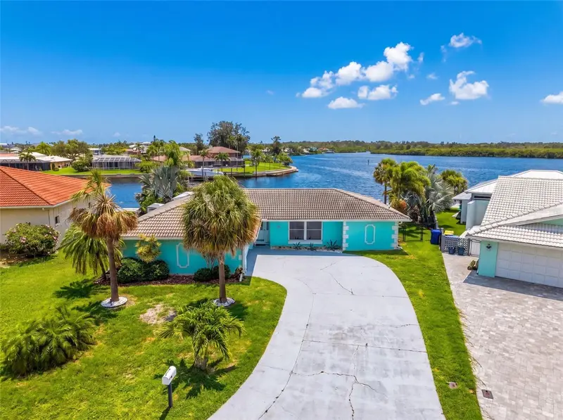 4956 Galleon Ct, FL